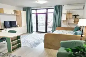 FOUR SEASONS Beach Apartment, Pomorie