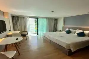 HomeAwayFromHome Hotel, Rawai