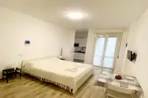 "Suite Sesto" Metro M1 to Milano, Rho Fiera, Monza Apartments, Sesto San Giovanni