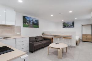 Cosy Studio, Sydney