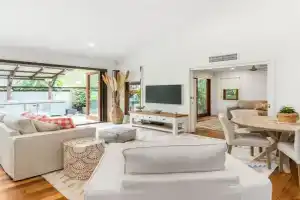Noosaville duplex Guest house, Noosaville