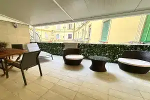 Vincent maison Apartments, Naples