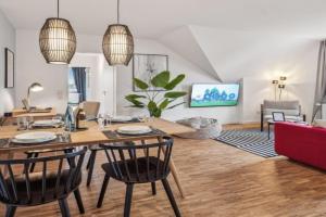 maremar - Style nahe Klinikum - Luxus Boxspring - Parkplatz - Küche - Highspeed WLAN - bis zu 5P Apartments, Oldenburg