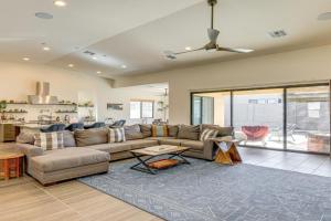 Mtn Views, Pool and Hot Tub Oasis Guest house, Phoenix