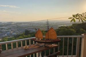 風ばーばーHouse Valhalla, Okinawa City