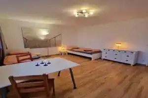 Hafenblick Apartment - Central, Offenbach