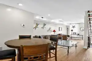 Canton townhome Apartments, Baltimore