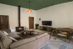 Eftychia's House, Lofou