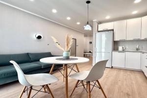 Elegant Raimbek Residence 1- 43, 1BR & drinking water as a gift Apartments, Almaty