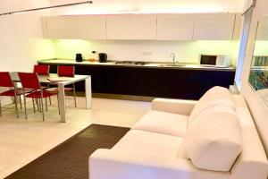 SteCla's House, Garda