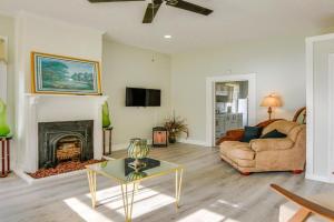 Walk to Riverfront Park Updated Home in! Guest house, Columbus