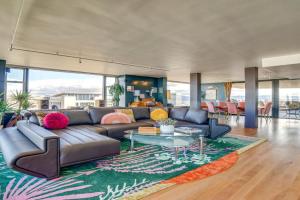 Luxe Dtwn Penthouse about 3 Mi to Casinos!, Reno