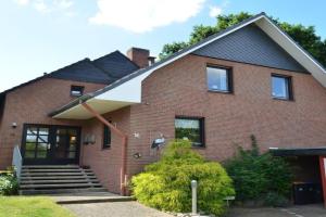 Storchennest Haushälfte Guest house, Gromitz