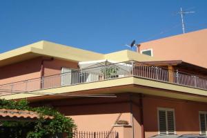 Appartamento con terrazza in villetta privata Apartments, Milazzo