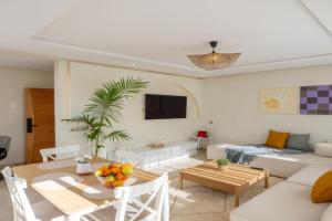 Charming Cozy apartments with terrace, Haut Agdal, Rabat