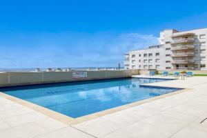 Apartment in Rosas with Beachfront Views, Roses