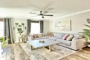 New 3BR w King Beds, Pool, Modern Elegance Apartments, Tampa