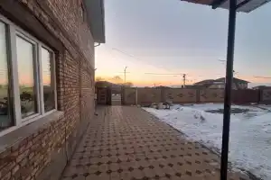 Ademi Guest house, Karakol