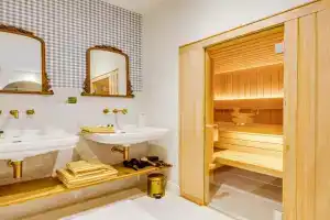 Romantic Escape with private sauna - Miss Tinguett Guest house, Bruges