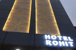 Hotel Rohit ,Agra cantt Railway station, Agra