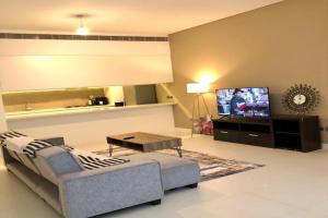 Reem Retreats Shared Home Stay Guest house, Abu Dhabi City