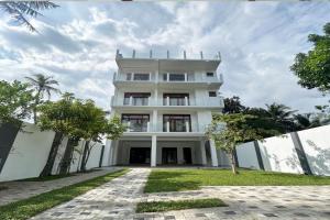 O2 Luxe Living - Private Apartments, Weligama