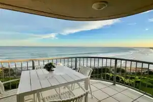 Unit 15 Monterey Lodge, Caloundra