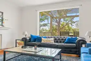 Villa Above Par, Cypress Lakes Resort, Premier 2 Storey Villa, 2 Bedrooms, both with Private Ensuites, Light Breakfast included, Pokolbin