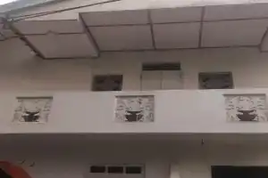 Moon House, Matara