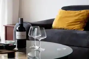 Spacious 3-Bedroom Apartment for Long Stays near Station, Bruges