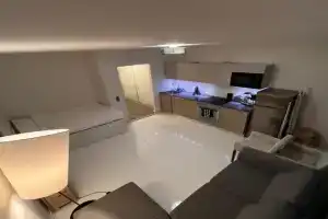 Modern Studio with Balcony in City Center, Helsinki