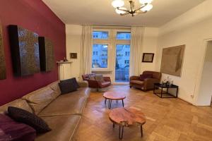 Geräumige 4-Zimmer-Wohnung im familienfreundlichen Westend mit Balkon Apartments, Frankfurt am Main