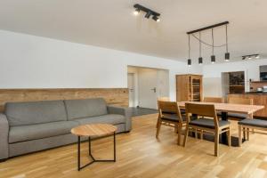 Das Sonnenhaus by-Appartements Apartments, Schladming