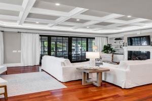The Wren 2 BR 2.5 BA Renovated Guest house, Columbia
