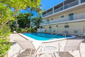 Tropical Terrace 3 Guest house, Holmes Beach