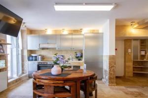 Le Martre - Apt 4 Personnes, 2 ch, avec Balcon Apartments, Dijon