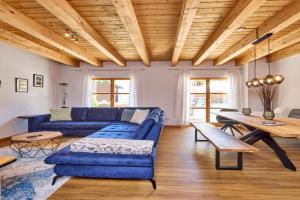 Mountain Safari Garmisch - Spacious, scenic and steps from adventure Guest house, Garmisch-Partenkirchen