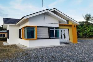 Adellea Homestay, Kangar