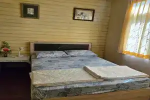 Lamour Guesthouse ละเมอเกสต์เฮ้าส์ room 03, Naklua