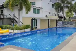 R2 Bed and Pool Kanchanaburi Hotel, Kanchanaburi City