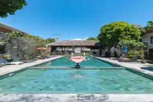 Ozz Hotel Bali manage by Ozz Group, Kuta