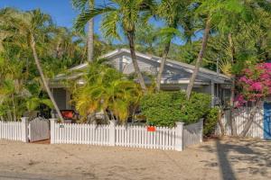 Royal Escape Guest house, Key West