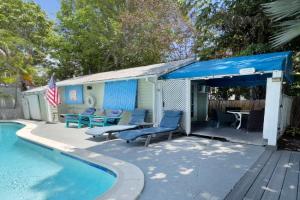 Poolside Paradise Tropical Village, Key West
