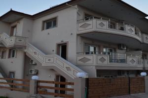 Thassos Grand Villas Apartments & Studios, Limenaria