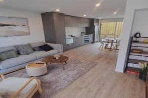 Modern trendy style & comfort Apartments, Dunedin