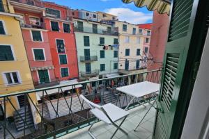 Bella with AC and Balcony Apartments, Vernazza