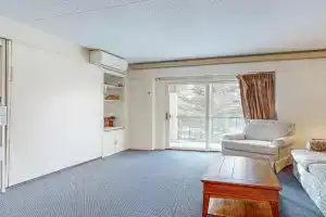 204 at Rivergreen Apartments, Lincoln