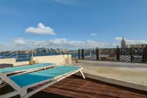 Duplex penthouse in Valletta with Terrace Views by 360 Estates, Sliema
