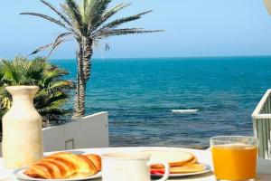 Didona Loft in the heart of the marsa and beach access Apartments, La Marsa