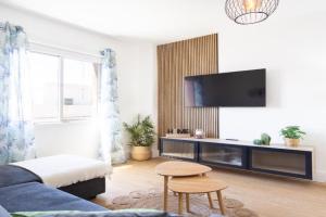 Home2Book Vibrant & Trendy Apt Santa Cruz Center Apartments, La Laguna